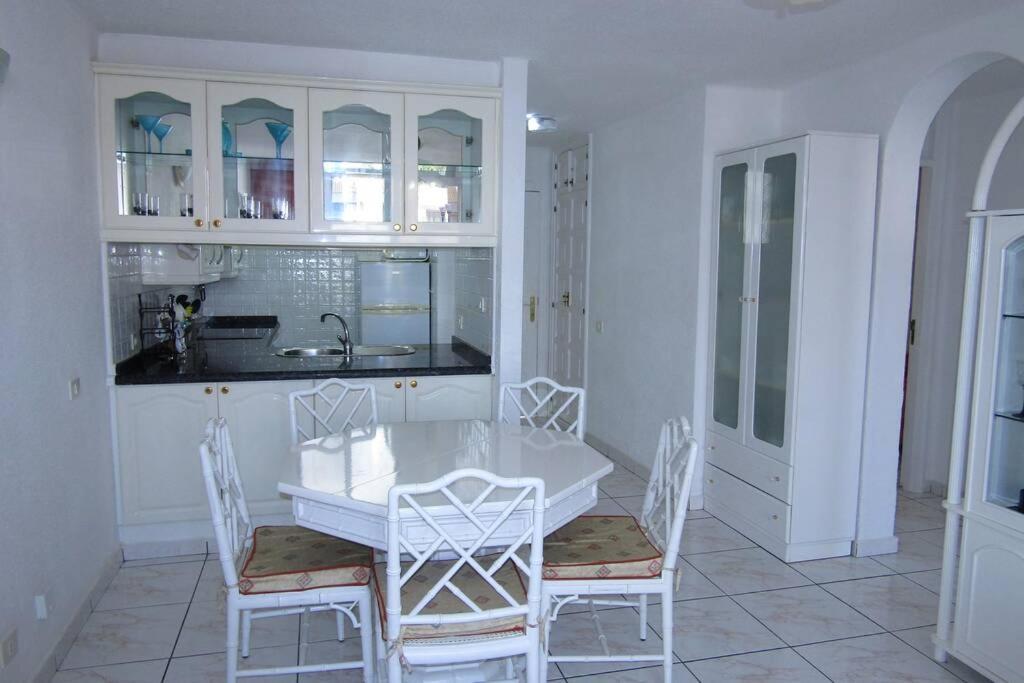 2 Bedrooms Playa Las Americas Parque Santiago I Heated Pool プラヤ・デ・ラス・アメリカス エクステリア 写真